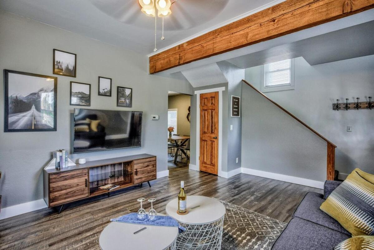 Vila The Vibrant Victorian Hot Tub & Fire Pit In Occ Colorado Springs Exteriér fotografie