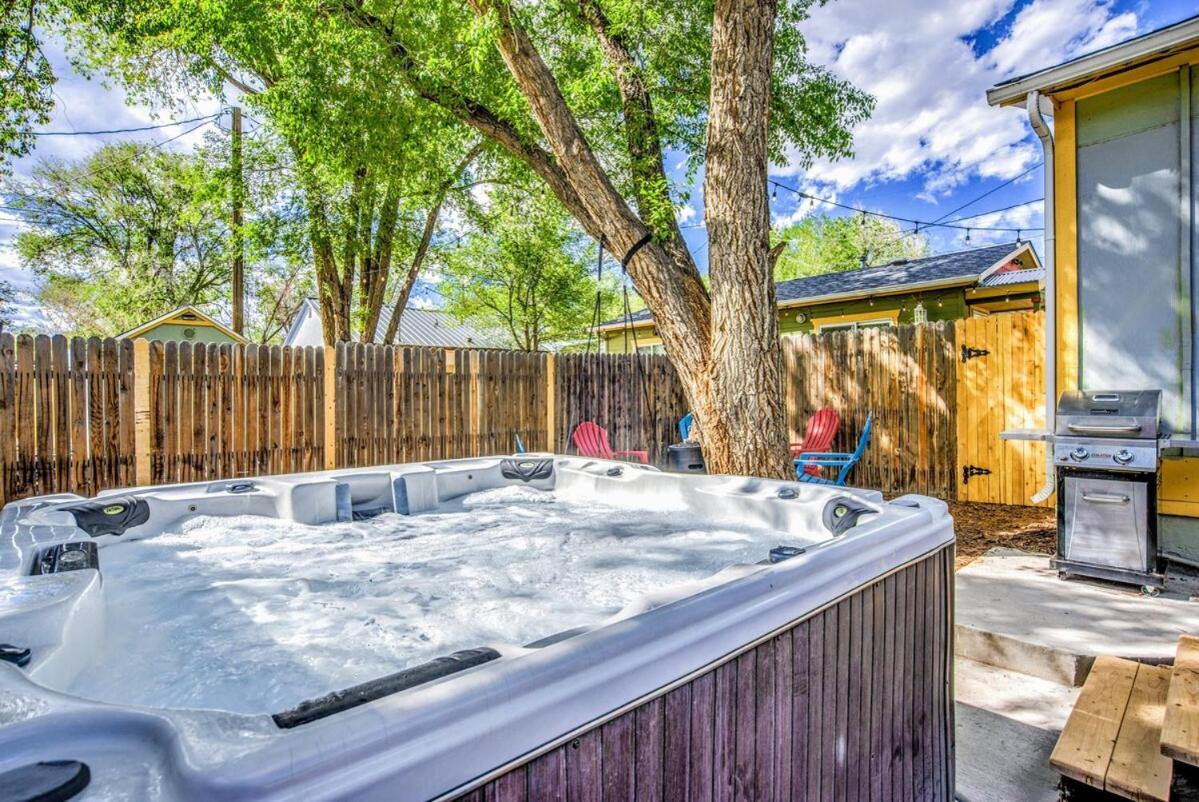 Vila The Vibrant Victorian Hot Tub & Fire Pit In Occ Colorado Springs Exteriér fotografie
